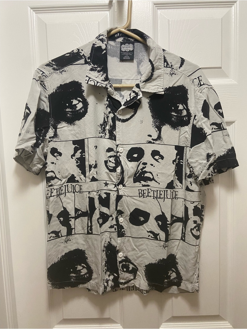 Beetlejuice Graphic Short-Sleeve Button-Up Shirt - Black & White Sz Small Rayon